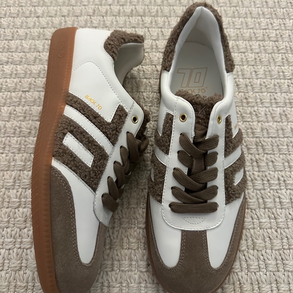 Back 70 Sneakers - Size 41 Euro (10) - Picture 2 of 2